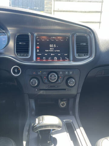 2014 Dodge Charger SXT