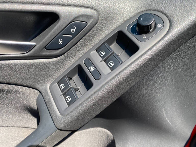 2011 Volkswagen Golf TDI