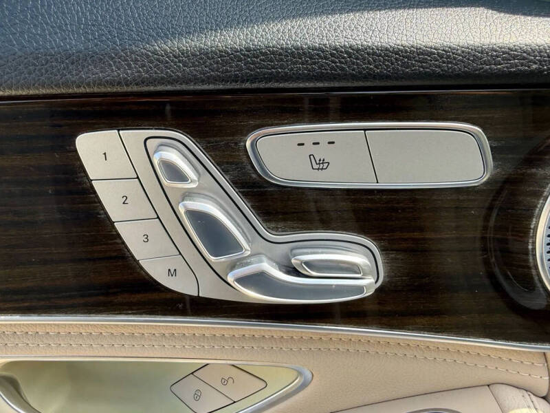 2015 Mercedes-Benz C-Class C 300