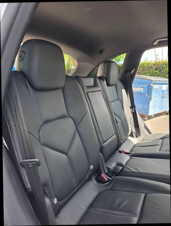 2014 Porsche Cayenne Platinum