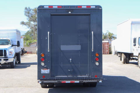 2020 Freightliner MT45 Chassis