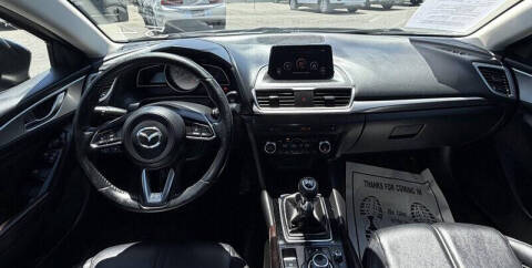 2017 Mazda MAZDA3 Touring 2.5