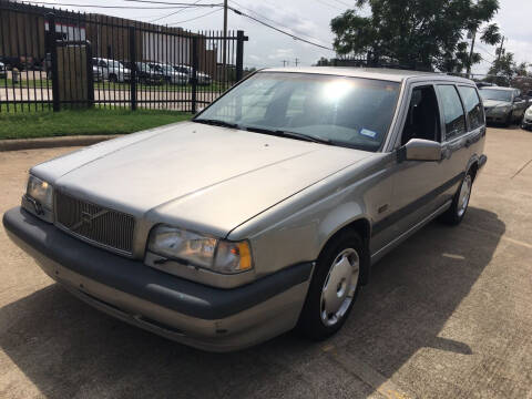 1997 Volvo 850 for sale at TETCO AUTO SALES  / TETCO FUNDING in Dallas TX