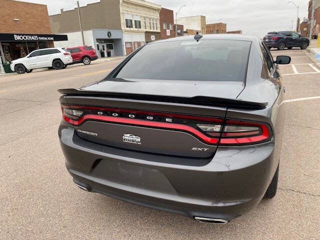 2016 Dodge Charger SXT