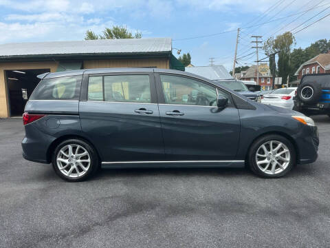 2012 Mazda MAZDA5 for sale at FIVE POINTS AUTO CENTER in Lebanon PA