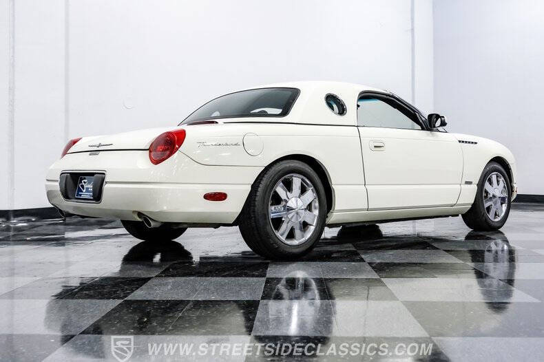 2002 Ford Thunderbird Deluxe