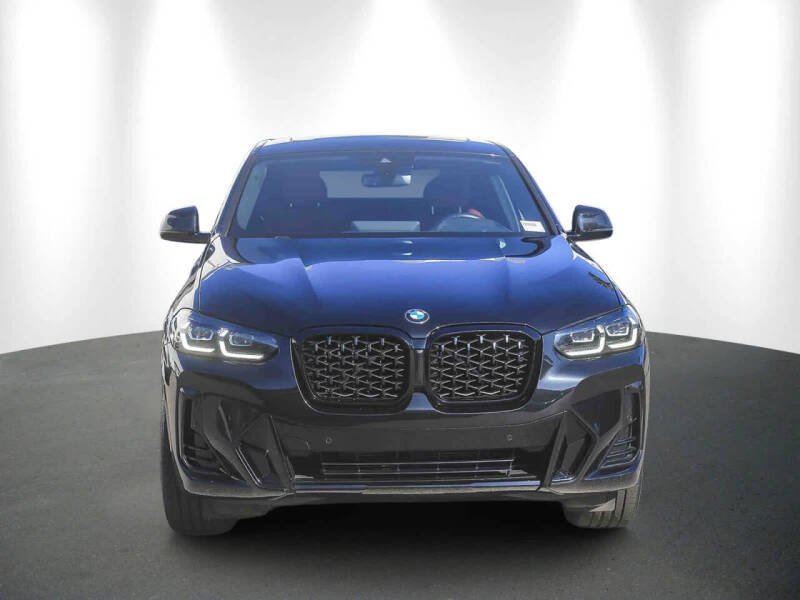 2024 BMW X4 xDrive30i