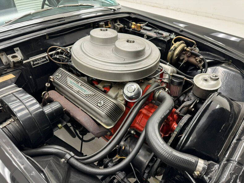 1957 Ford Thunderbird