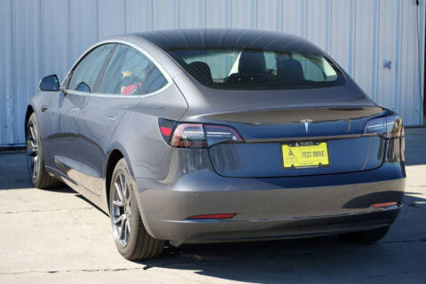 2020 Tesla Model 3 Standard Range Plus