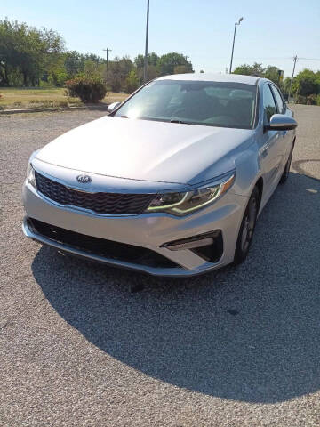 2020 Kia Optima LX