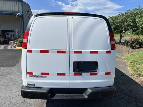 2021 Chevrolet Express 2500