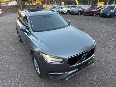 2017 Volvo XC90 T5 Momentum