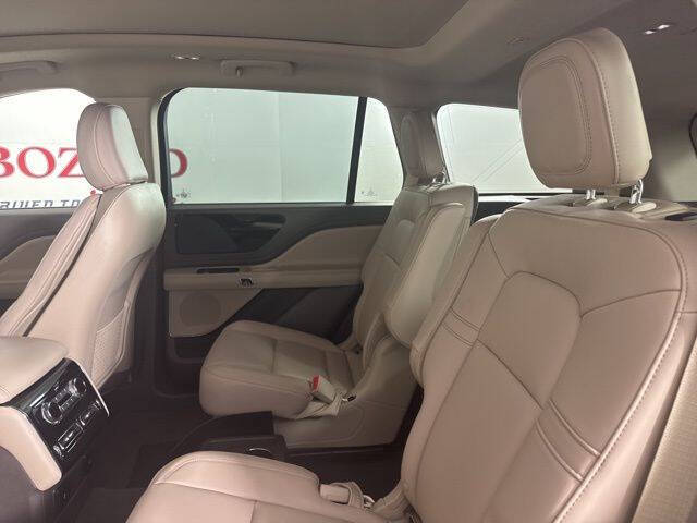 2023 Lincoln Aviator Standard