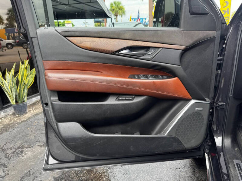 2015 Cadillac Escalade Premium