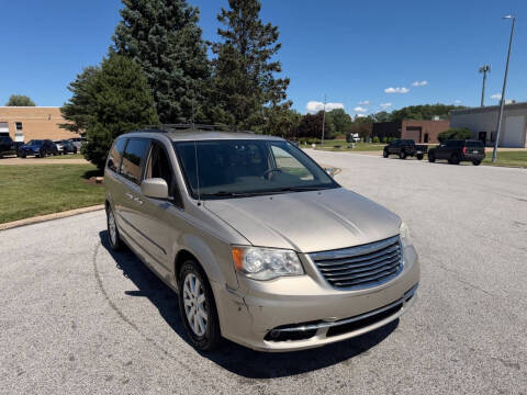 2012 Chrysler Town and Country Touring