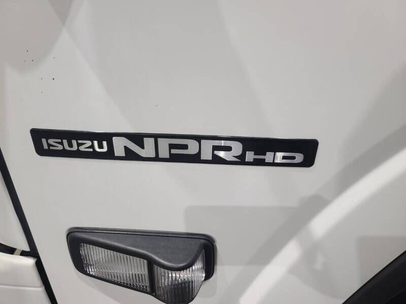 2018 Isuzu NPR-HD