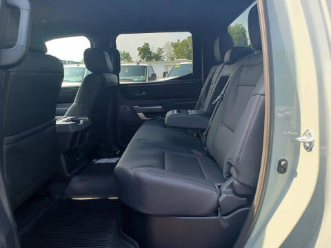 2025 Toyota Tundra SR5