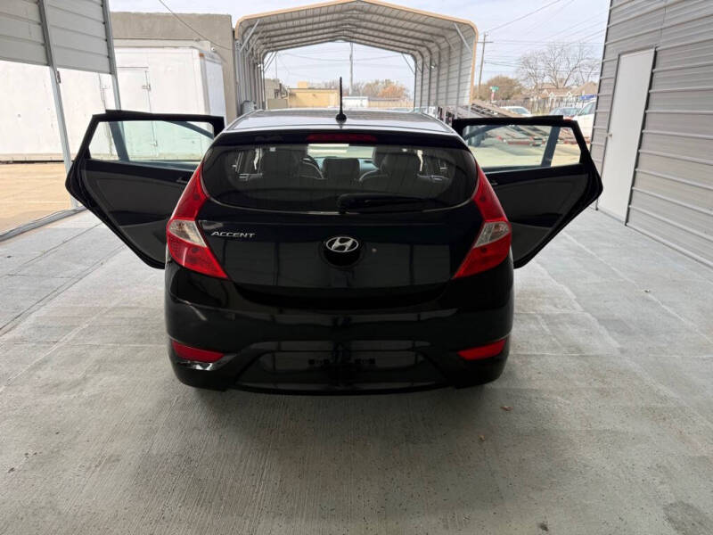 2016 Hyundai Accent SE
