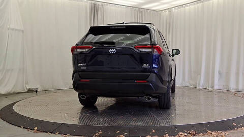 2022 Toyota RAV4 Hybrid XLE Premium