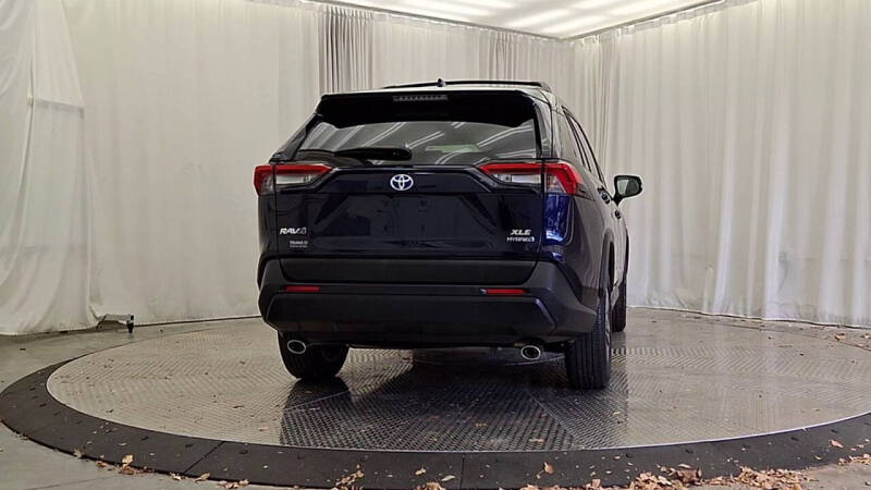 2022 Toyota RAV4 Hybrid XLE Premium