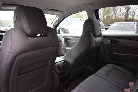 2017 Chevrolet Traverse LS