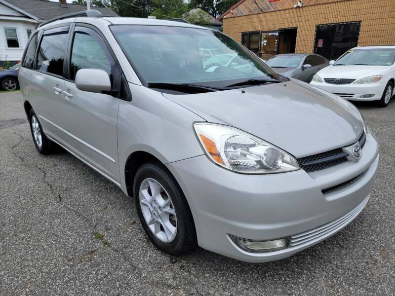 2005 Toyota Sienna for sale at Citi Motors in Highland Park NJ