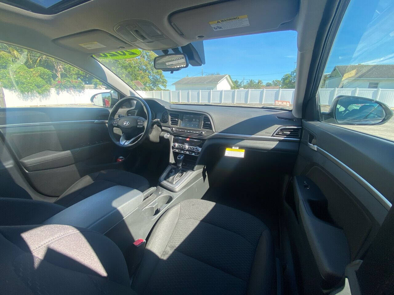 2020 HYUNDAI Elantra Sedan - $20,200