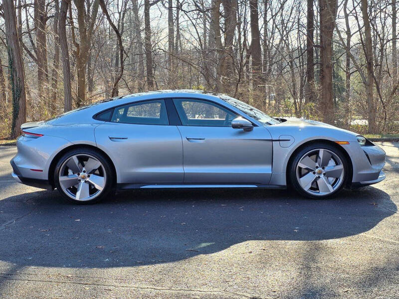 2020 Porsche Taycan Turbo