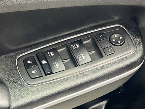 2023 Chrysler 300 S V6