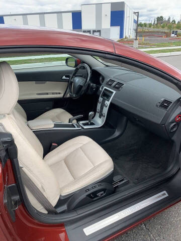 2011 Volvo C70 T5