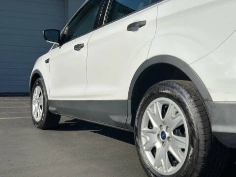 2014 Ford Escape S