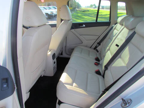 2010 Volkswagen Tiguan SE 4Motion