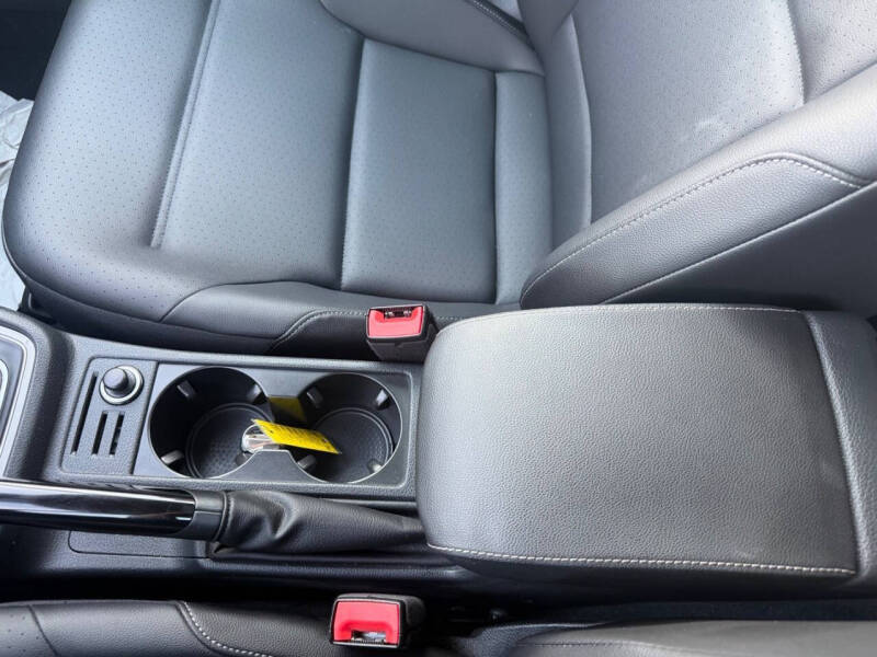 2017 Volkswagen Golf TSI S