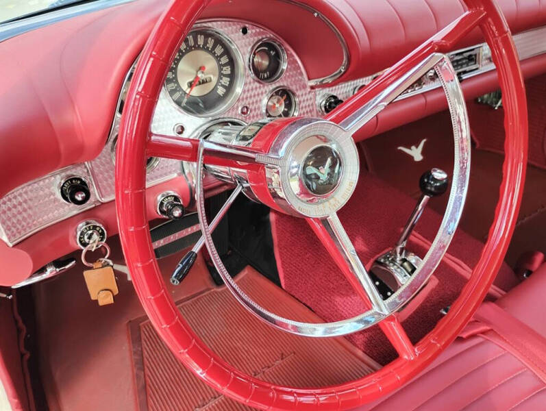 1957 Ford Thunderbird