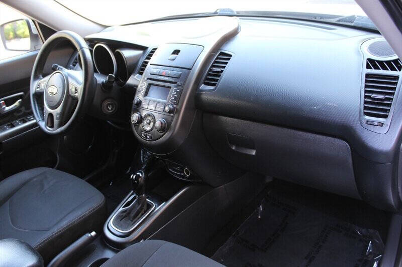 2012 Kia Soul +
