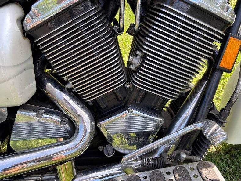 1999 Victory V92C