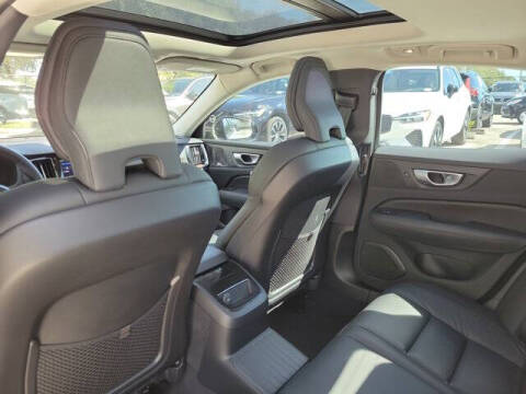 2024 Volvo S60 Recharge T8 Plus Dark Theme