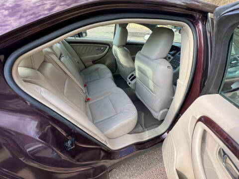 2011 Ford Taurus Limited