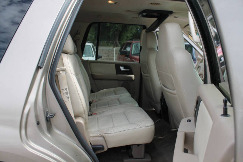 2003 Ford Expedition XLT