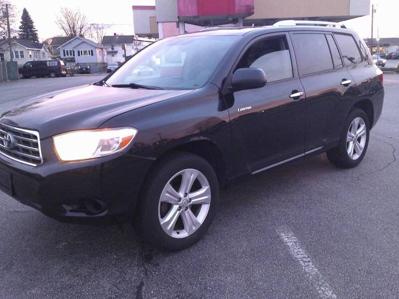 2010 Toyota Highlander for sale at MIRACLE AUTO SALES in Cranston RI