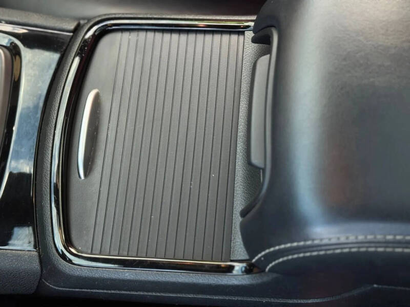 2023 Chrysler 300 S V6