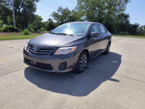 2013 Toyota Corolla for sale at Mr. Auto in Hamilton OH