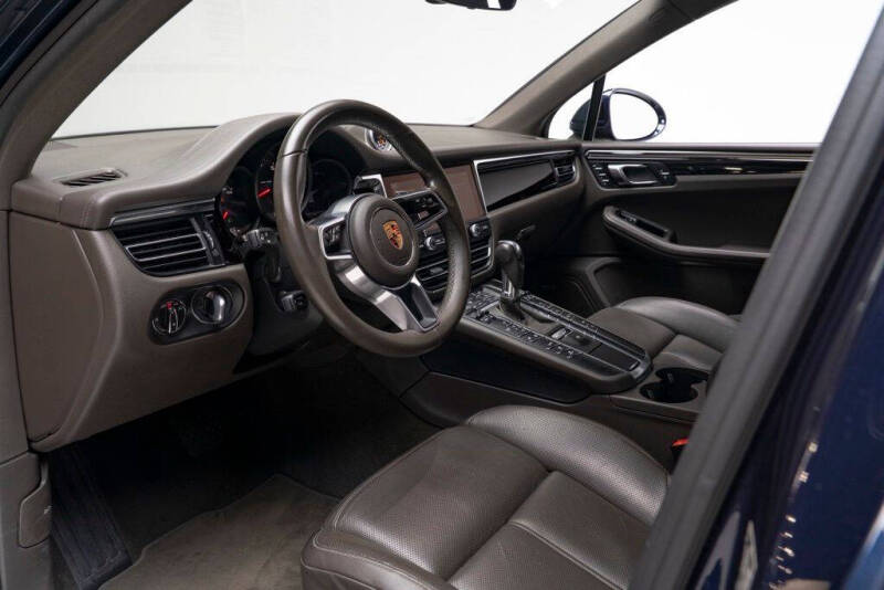 2020 Porsche Macan