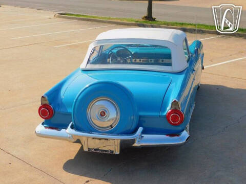 1956 Ford Thunderbird