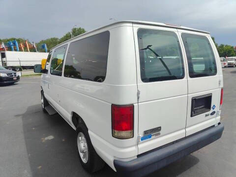 2013 Ford E-Series E-350 SD XL