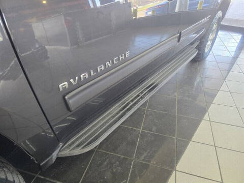 2011 Chevrolet Avalanche LS