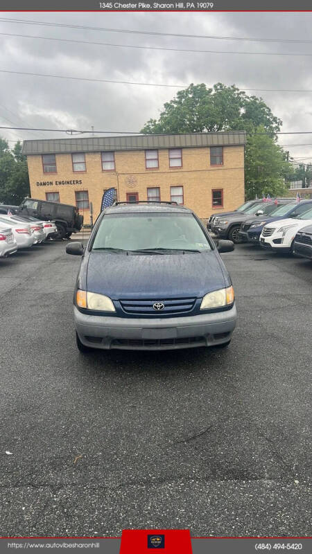 2003 Toyota Sienna