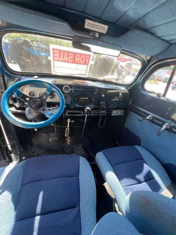 1948 Ford F-100