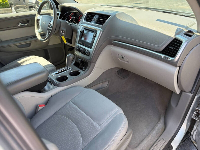 2015 GMC Acadia SLE-1