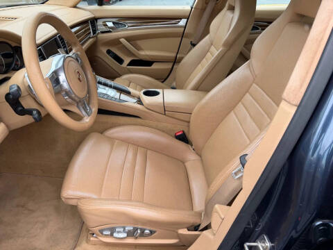 2015 Porsche Panamera GTS